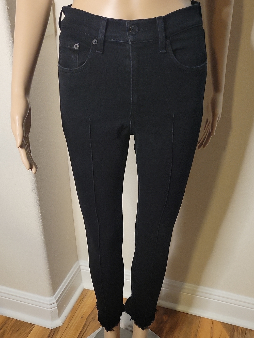 rag & bone High Rise Ankle Skinny Jeans, wash "Black Manson." Size: 27 VGUC